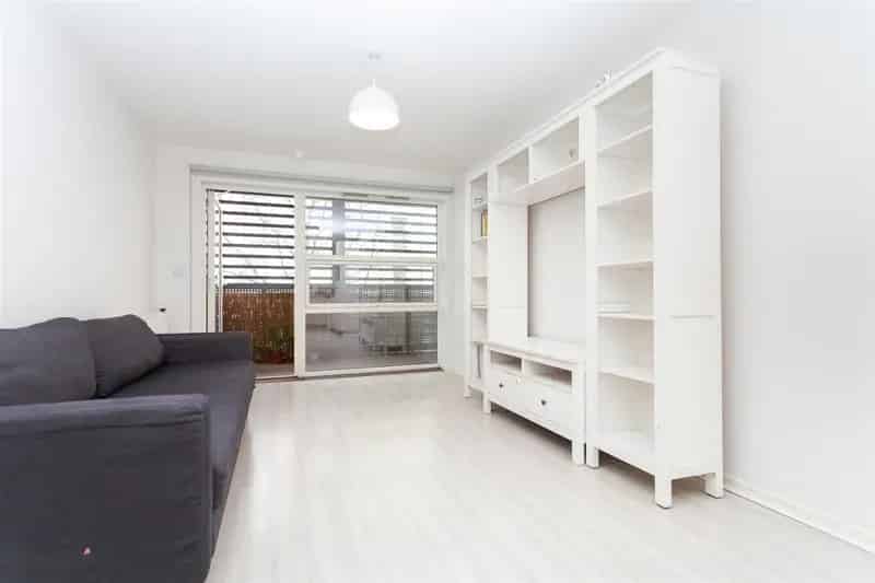 1 Bedroom Flat House to Rent Near Mile End Station