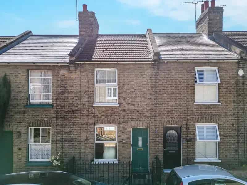 2 Bedroom Terraced House for Sale in Old Moulsham