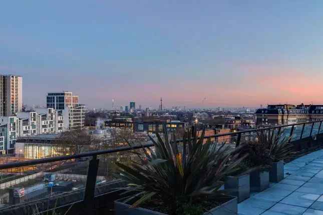 Flat for sale in Finchley Road, Swiss Cottage, London NW3