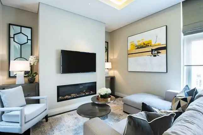 Flat to rent in Green Street, Mayfair, London W1K