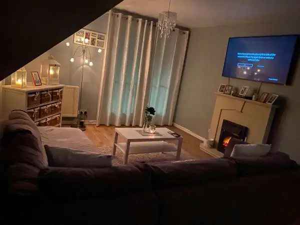 Flat For Rent in Borough of Wyre, England