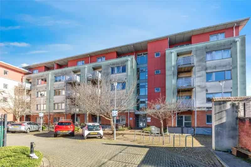 1 bedroom flat for sale