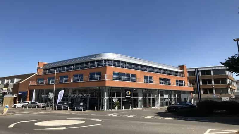 Beaconsfield New Town Suite Air Conditioning Excellent Natural Light