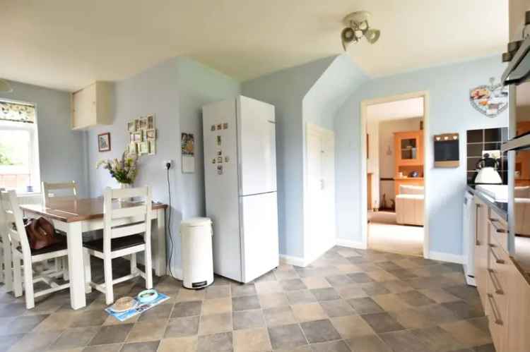 3 Bedroom End Terrace House For Sale Evesham Worcestershire