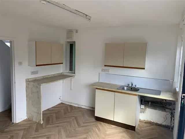 3 Bed Terraced House Zero Deposit Garden GCH DG