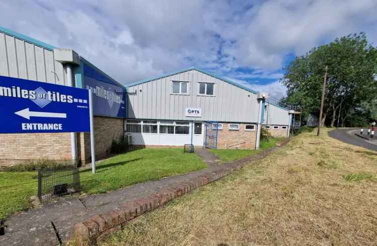 Industrial For Rent in Warwick, England