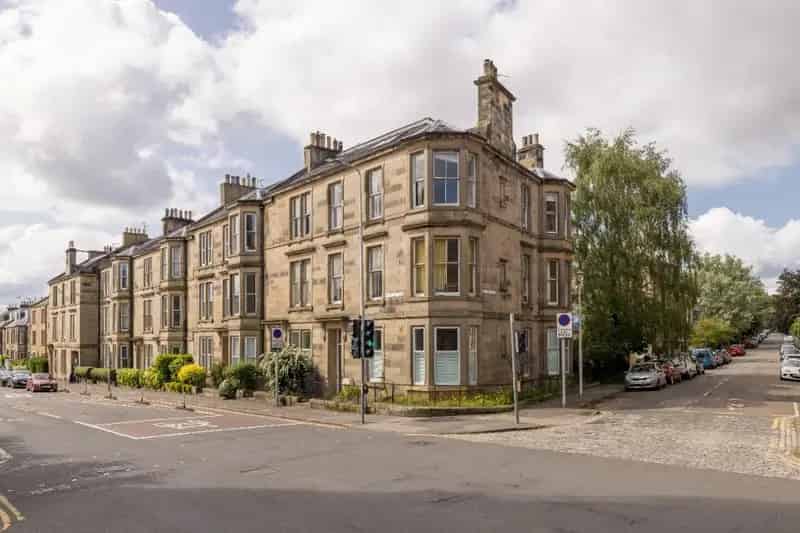 5 Bedroom Flat to Rent in Edinburgh