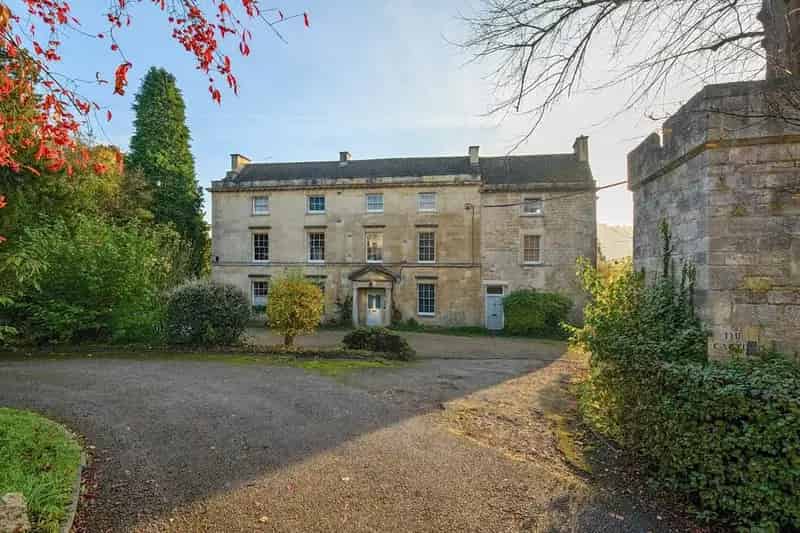1 Bedroom Apartment for Sale