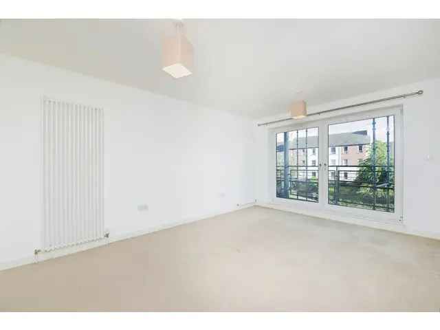 2 bedroom flat  for sale