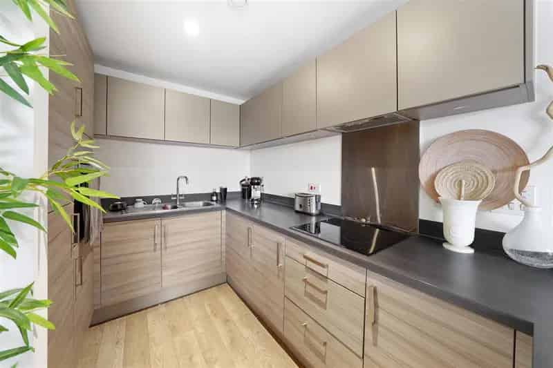 1 Bedroom Apartment Canary Wharf New Festival Quarter