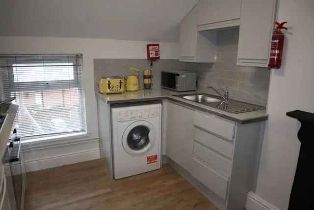 Flat for Rent in Cathays Cardiff