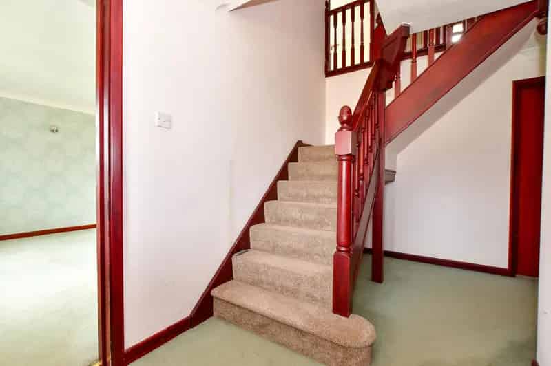 4 Bedroom Detached House with Annex and Garage