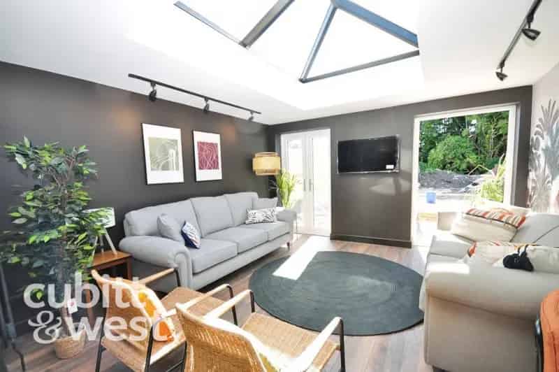 1 Bedroom House Share to Rent in London Road PO2
