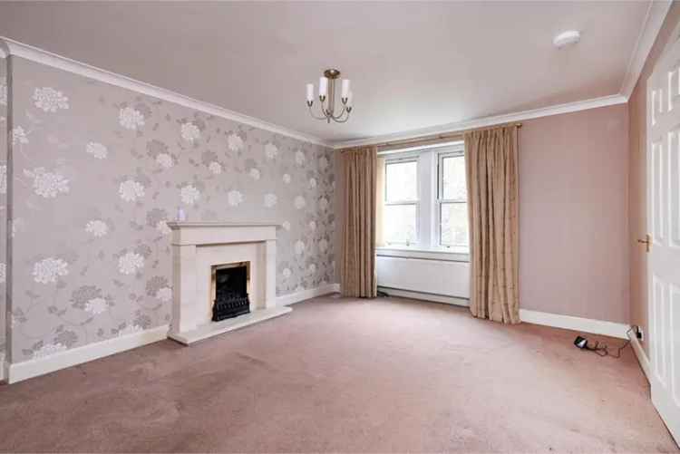 2 Bed House - End Terraced with 1 Reception Room