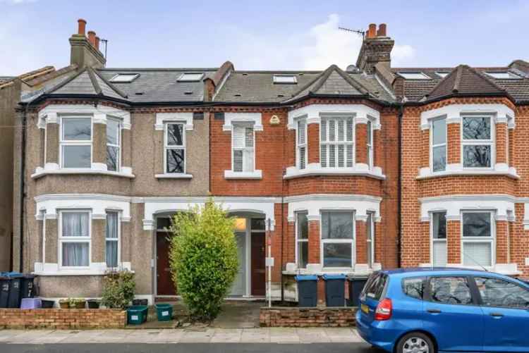 Wimbledon Ground Floor 2 Double Bedroom Flat with Private Garden