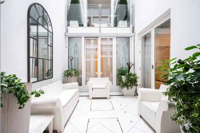 3 Bedroom Duplex Apartment Belgravia