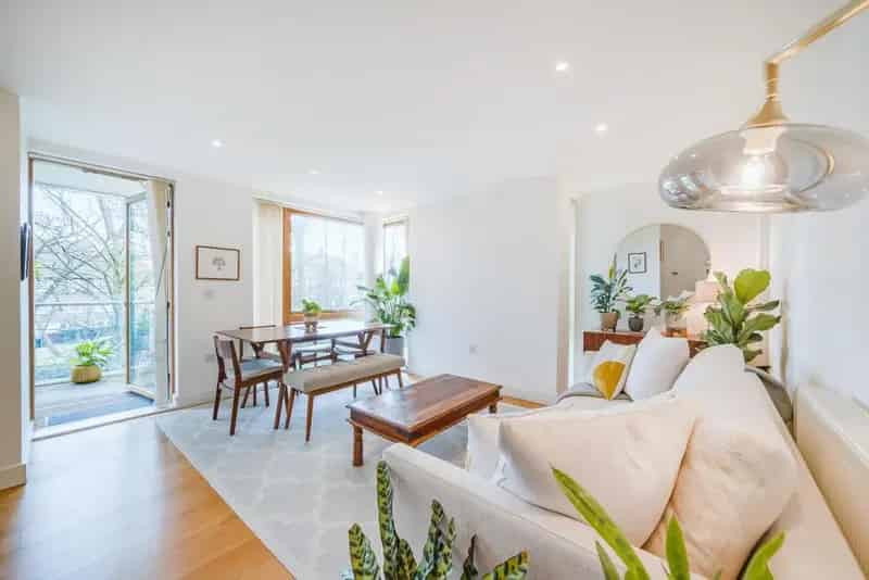 Flat For Sale , Hornsey Lane, London, England