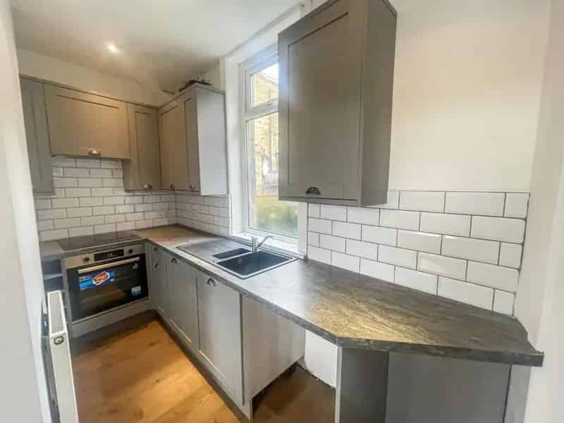 2 Bedroom House To Let Bingley