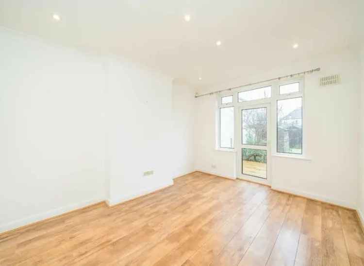 House For Sale in London, England