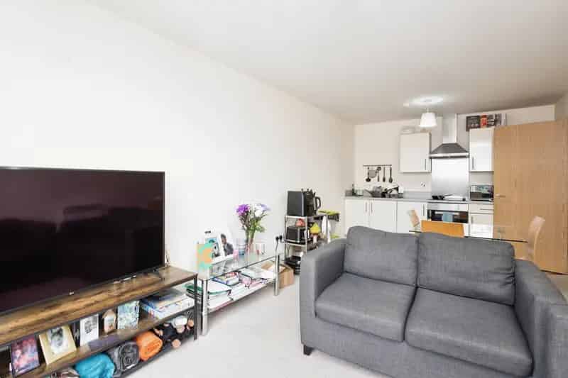 2 Bed Manchester Apartment - 8.5% Gross Yield - Tenant In Situ