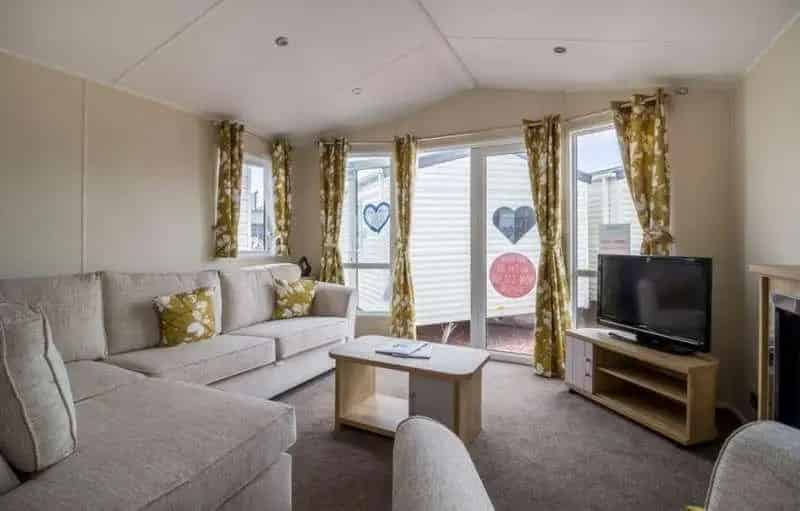 2 bed property for sale