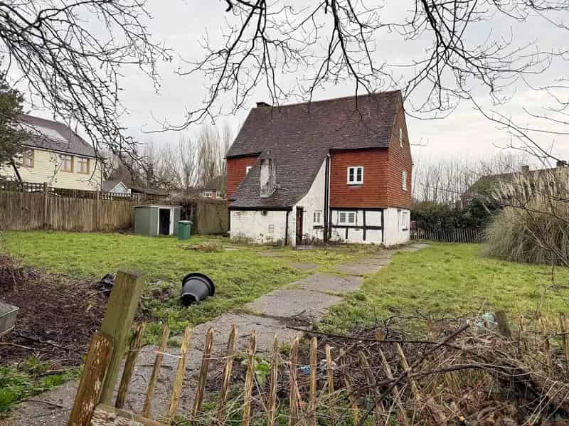 Spacious Period Cottage for Renovation Near Horley