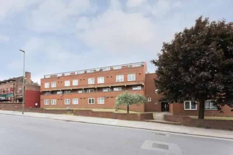 2 Bedroom Apartment House to Rent