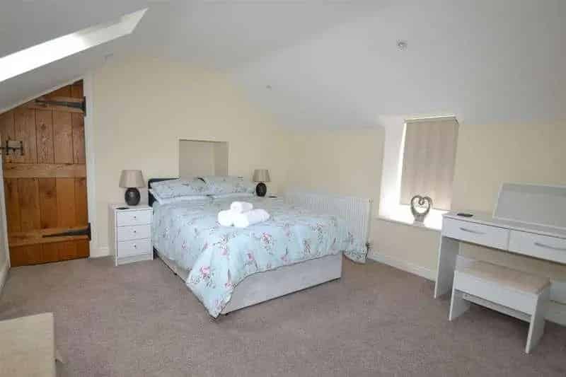 3 Bed Grade II Listed Cottage for Sale