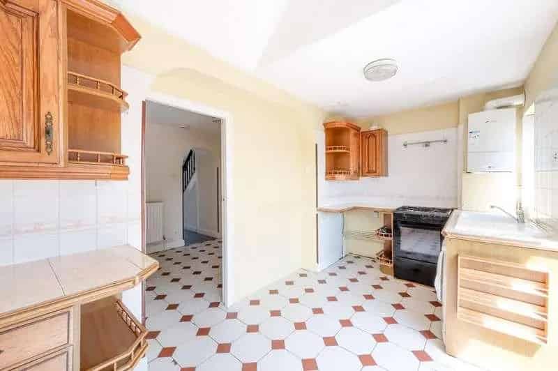 3 Bed House for Sale Worcester Park