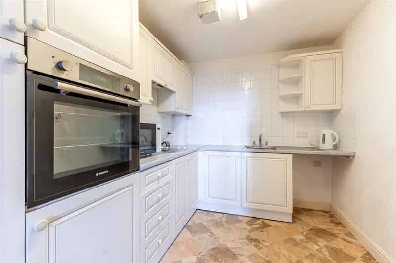 Flat For Sale , Leeds, England