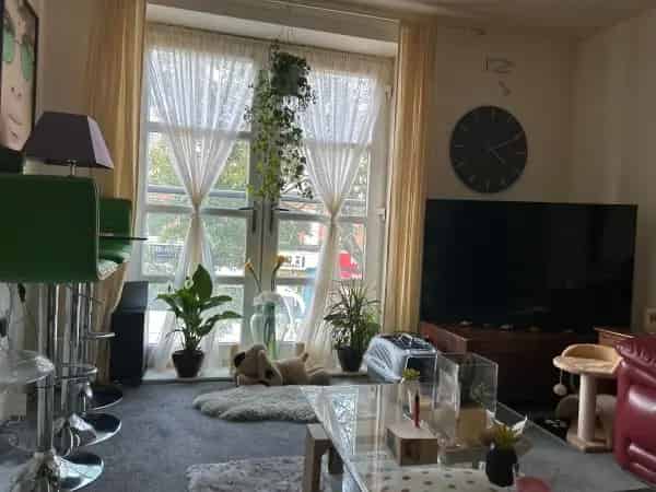 Flat For Rent , London, England