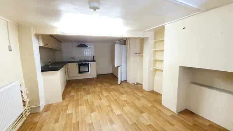 3 Bedroom Maisonette Kemp Town Brighton