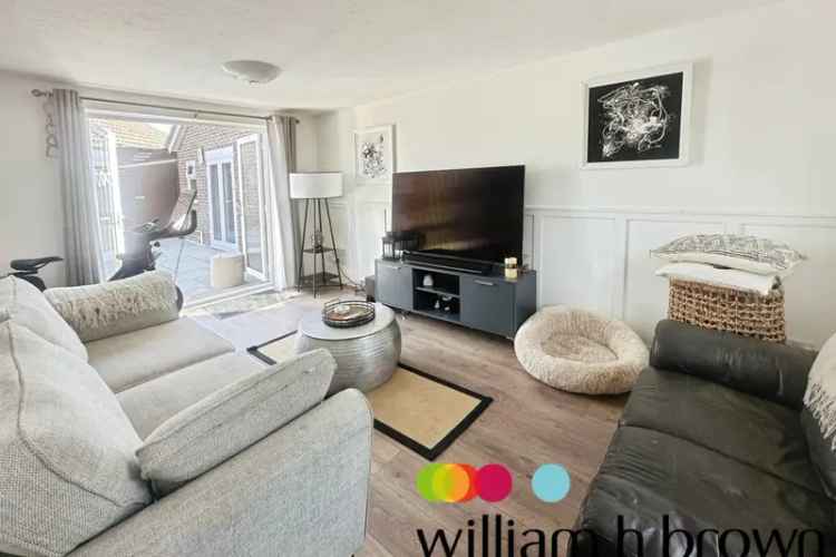 Four Bedroom Link Detached Home with Annex