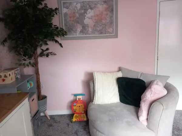 House For Rent in Exeter, England