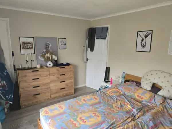 2-Room House Exchange for 3-Room Kettlethrop Estate