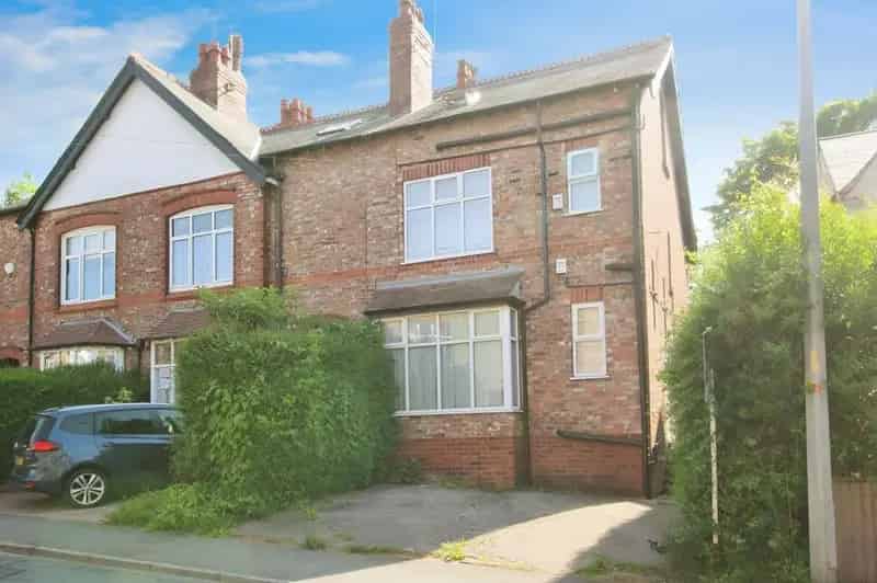 1 Bedroom Flat to Rent Wilmslow Town Centre