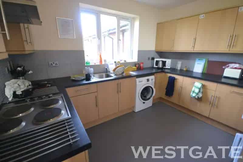 1 Bedroom House Share Ensuite Room All Bills Included Reading University
