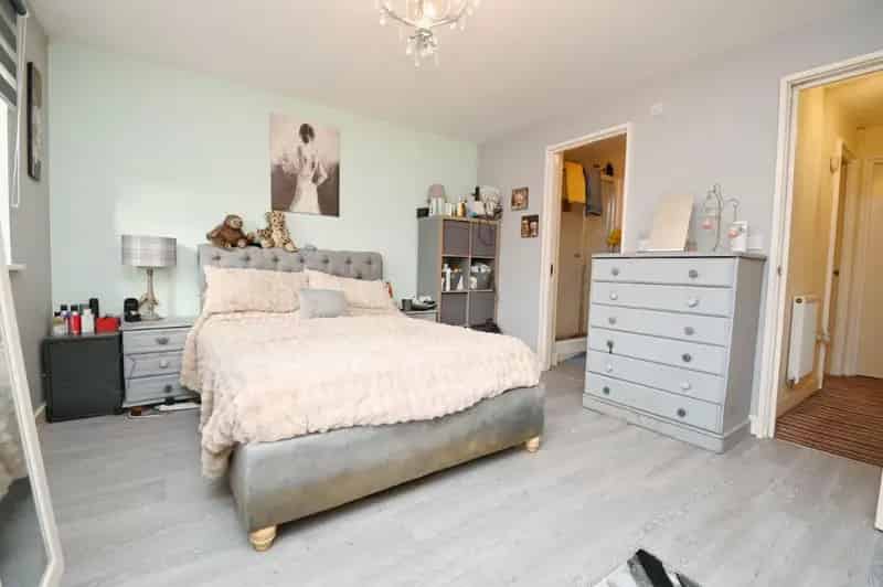 5 Bed 3 Storey Townhouse Barnsley Newly Refurbished Kitchen