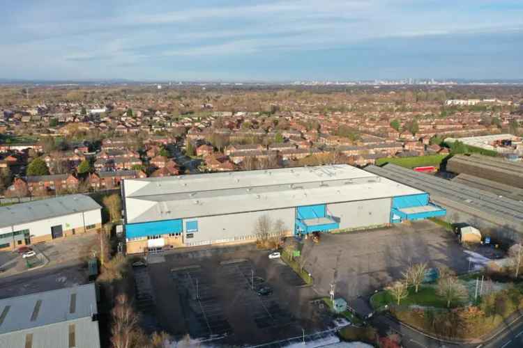 Warehouse Unit To Let - 91,489 sq ft - Altrincham