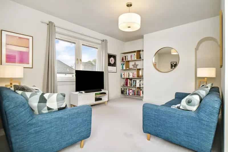 1 Bedroom Flat for Sale in Scotland