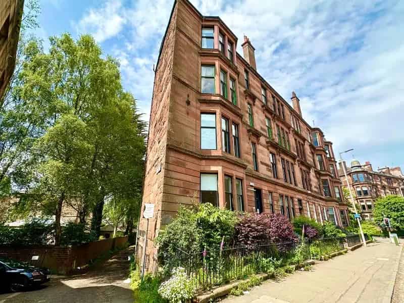 3 Bedroom Flat to Rent