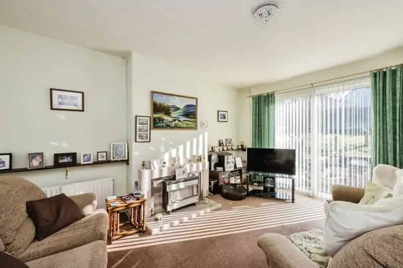 2 bedroom semi-detached bungalow