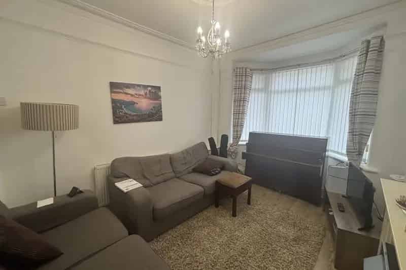 2 Double Bedroom Mid-Terraced House in L18 Liverpool Zero Deposit Available