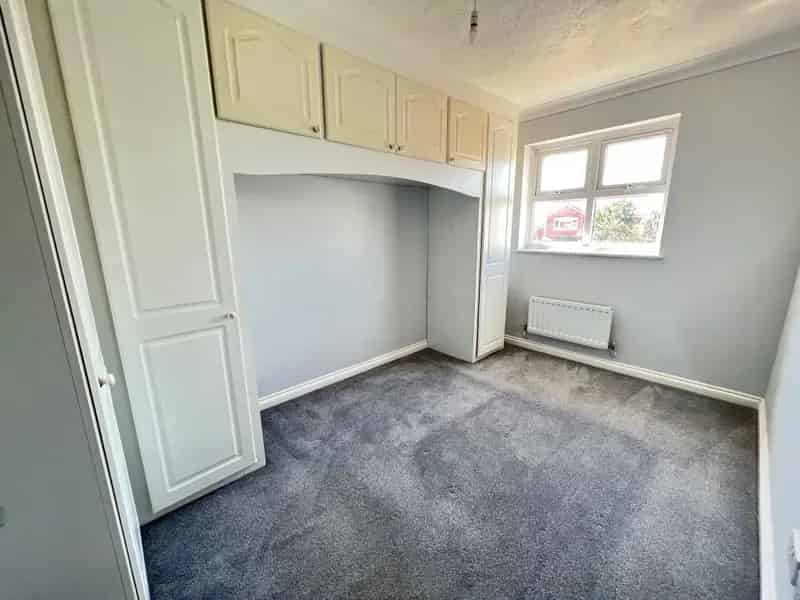 Three Bedroom House in Eastbourne South Harbour