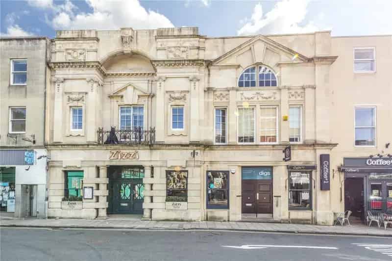 4 Bedroom Student Apartment Clifton Village Near UOB