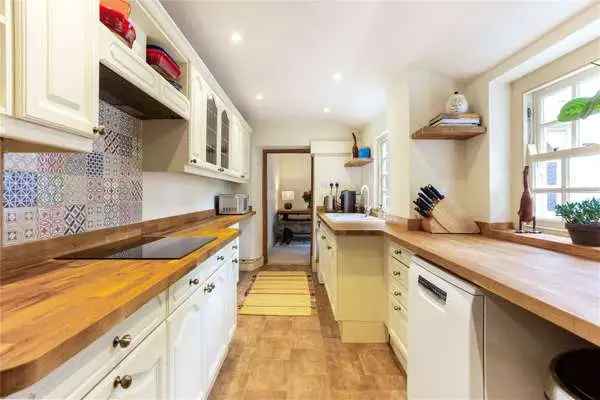 Gloucester Road, Thornbury, Bristol, Gloucestershire, BS35 1DG | Property for sale | Savills