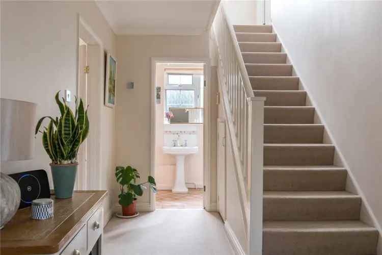 4 Bedroom House in Newbury - Potential to Extend