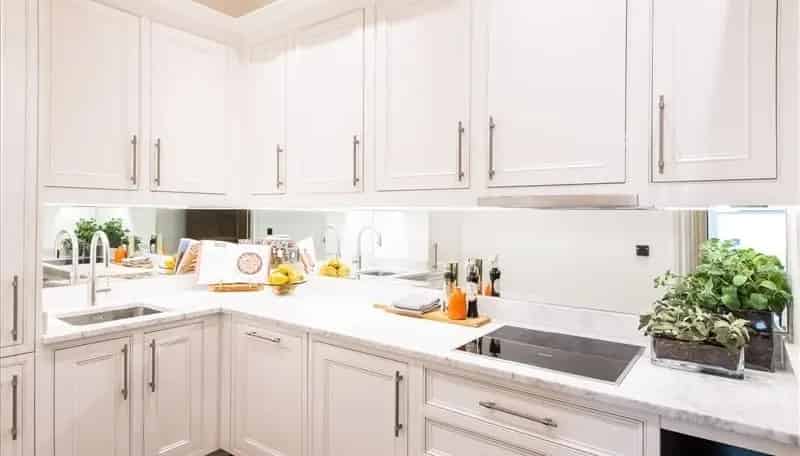 2 Bedroom Duplex Apartment Kensington Gardens