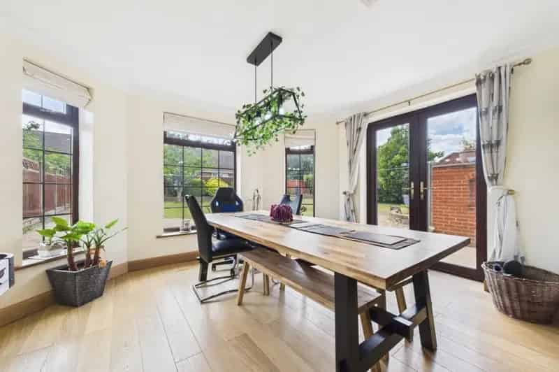 3 Bedroom Semi-Detached House for Sale in Hawkinge