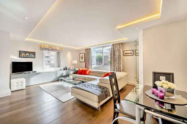 Flat for sale in Ebury Street, London SW1W